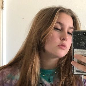 Meet your Posher, Lydia